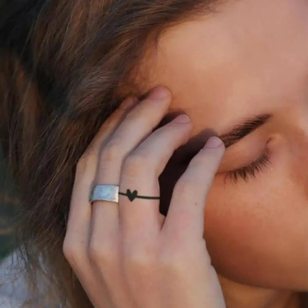 Minimal Heart Bands - Semi-Permanent